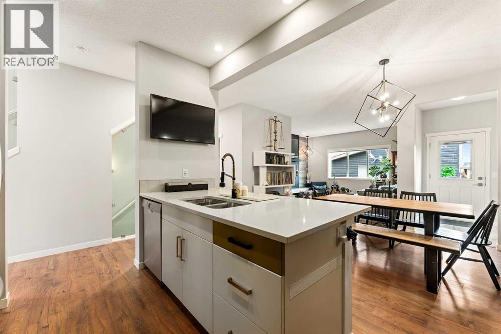 205 Copperpond Parade SE, Calgary, Alberta  T2Z 5B2 - Photo 8 - A2304643