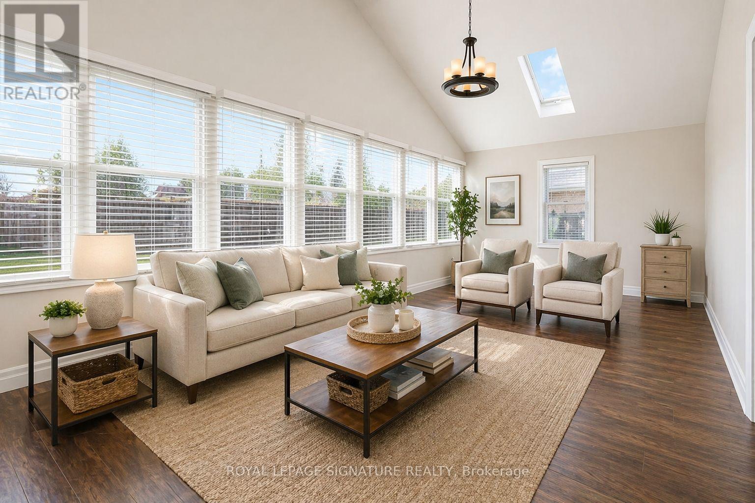 18 Independence Drive, Toronto, Ontario  M1K 3R8 - Photo 2 - E12761050