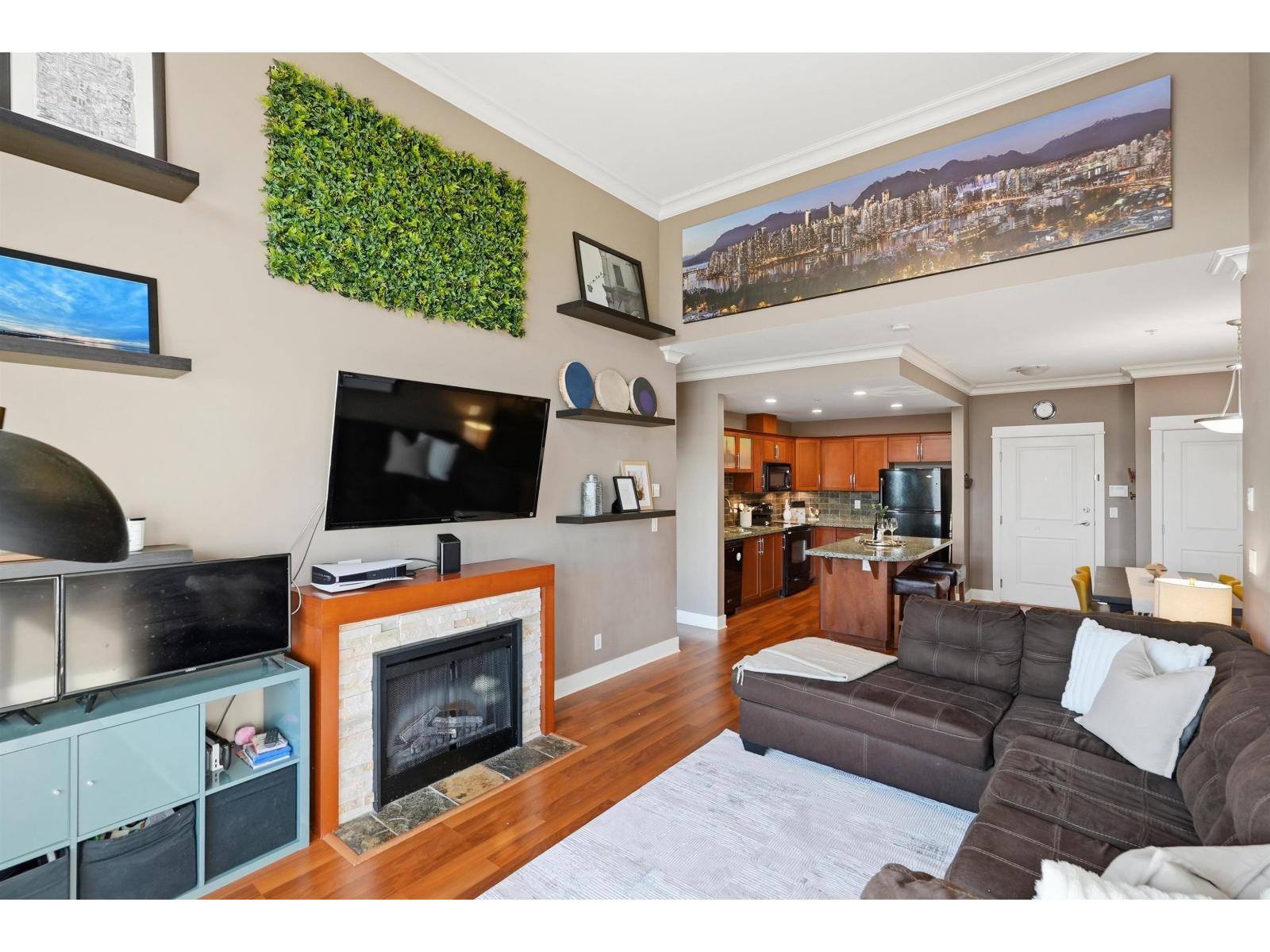 421 5430 201 Street, Langley, British Columbia  V3A 0A2 - Photo 3 - R3116444