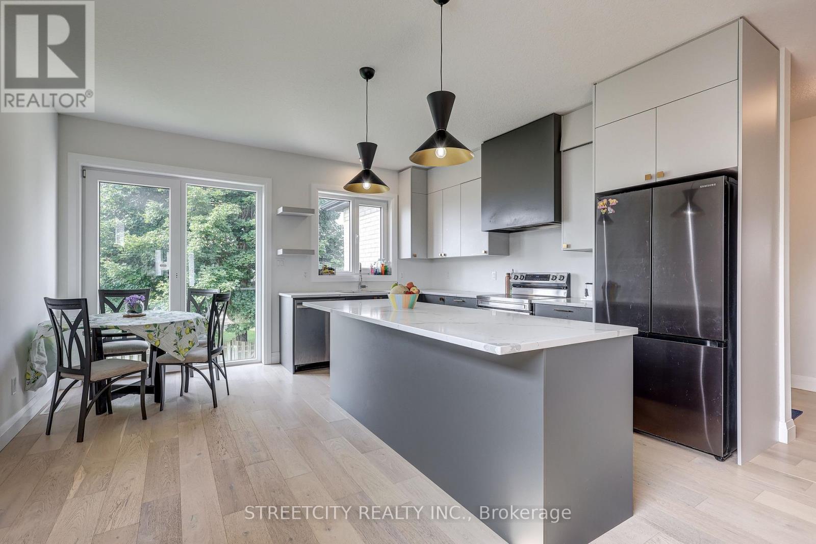 42 Alexander Circle, Strathroy-Caradoc, Ontario  N7G 0B5 - Photo 14 - X13055466