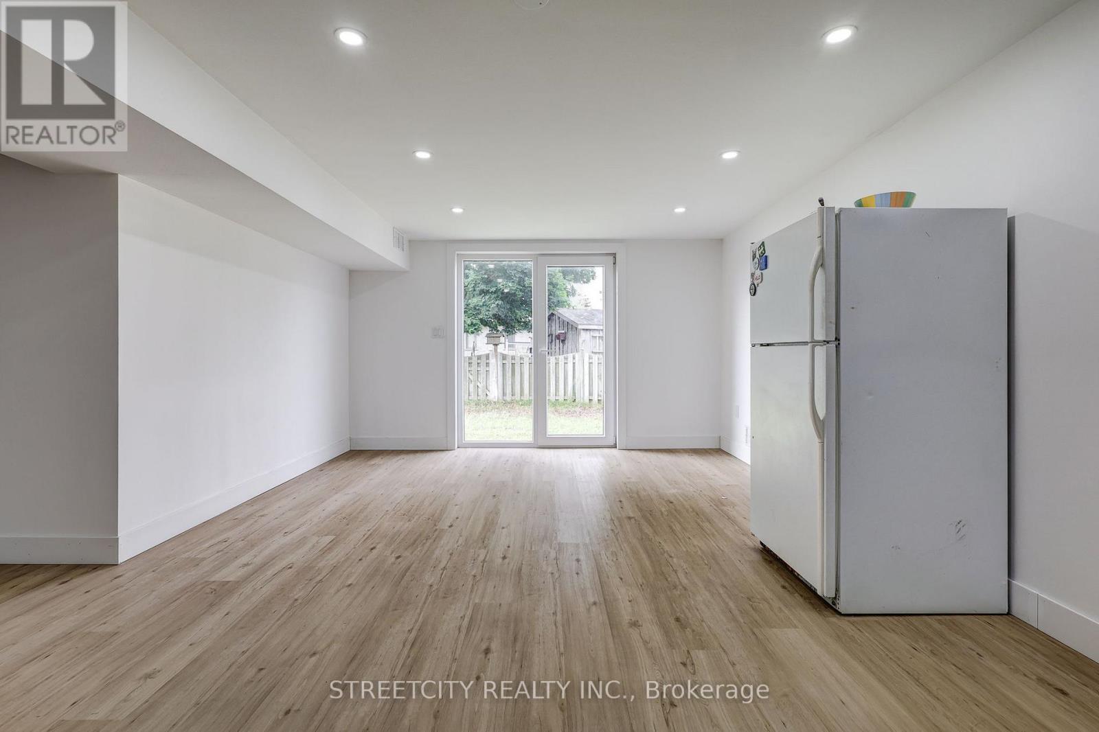 42 Alexander Circle, Strathroy-Caradoc, Ontario  N7G 0B5 - Photo 36 - X13055466