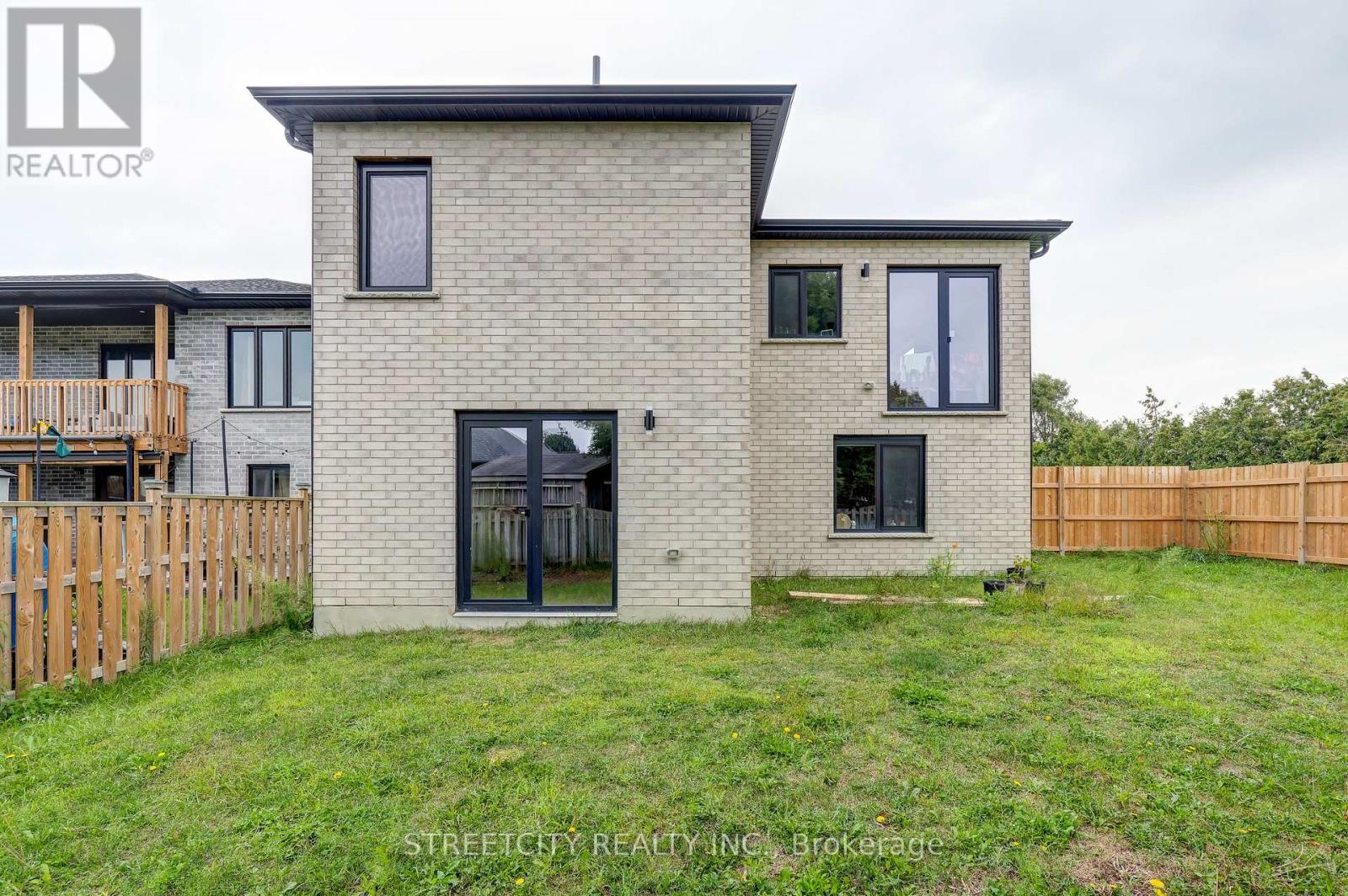 42 Alexander Circle, Strathroy-Caradoc, Ontario  N7G 0B5 - Photo 7 - X13055466