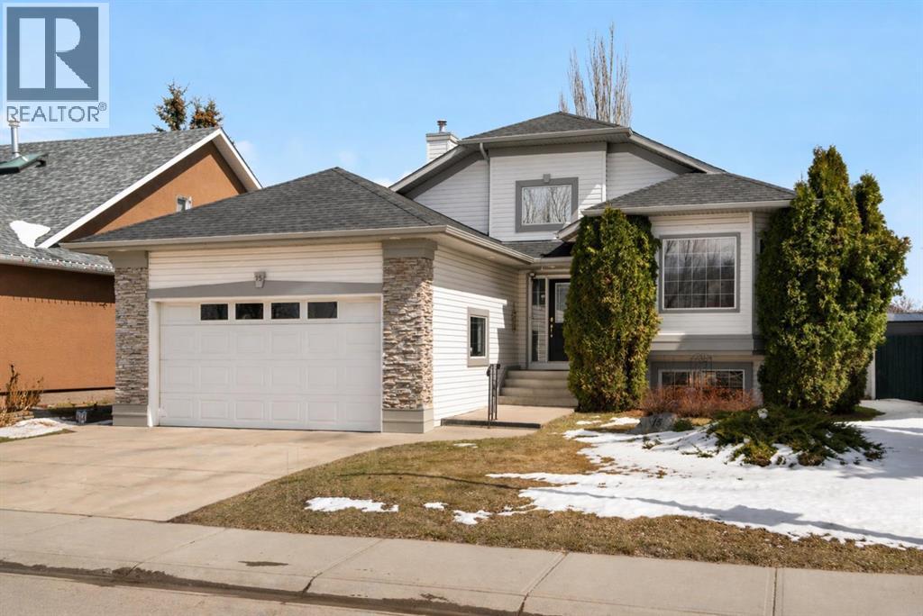 15 Cambridge Glen Drive, Strathmore, Alberta