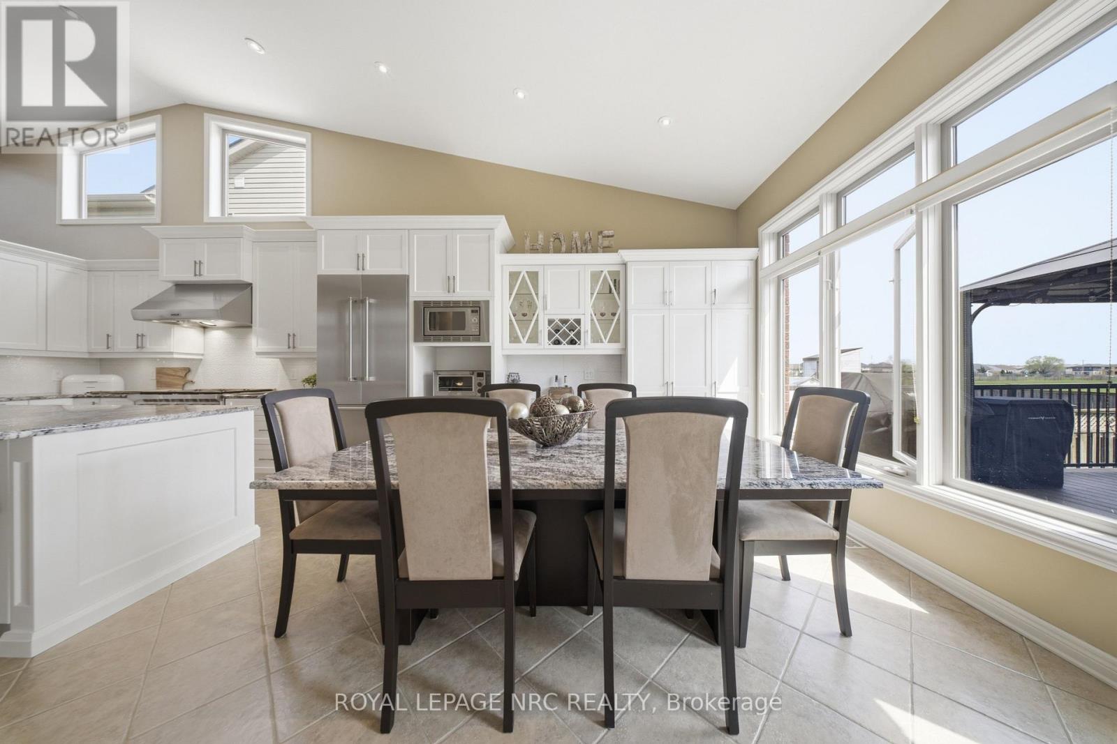 8684 Mcgarry Drive, Niagara Falls, Ontario  L2H 3N7 - Photo 11 - X13055442