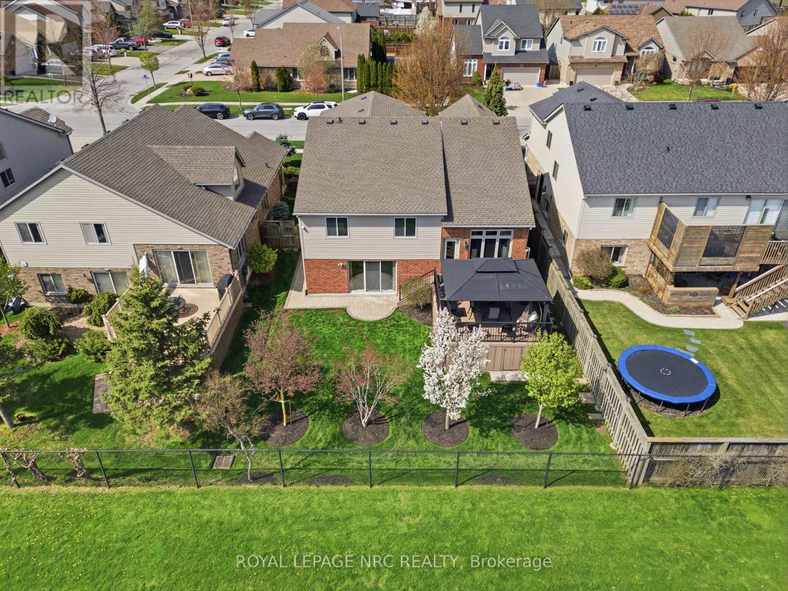 8684 Mcgarry Drive, Niagara Falls, Ontario  L2H 3N7 - Photo 45 - X13055442