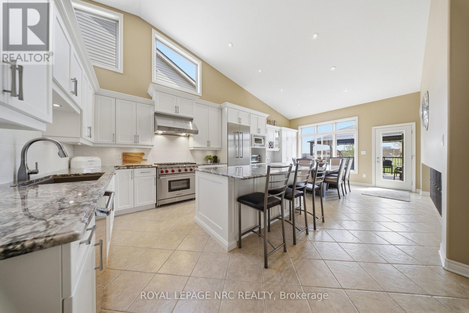 8684 Mcgarry Drive, Niagara Falls, Ontario  L2H 3N7 - Photo 7 - X13055442