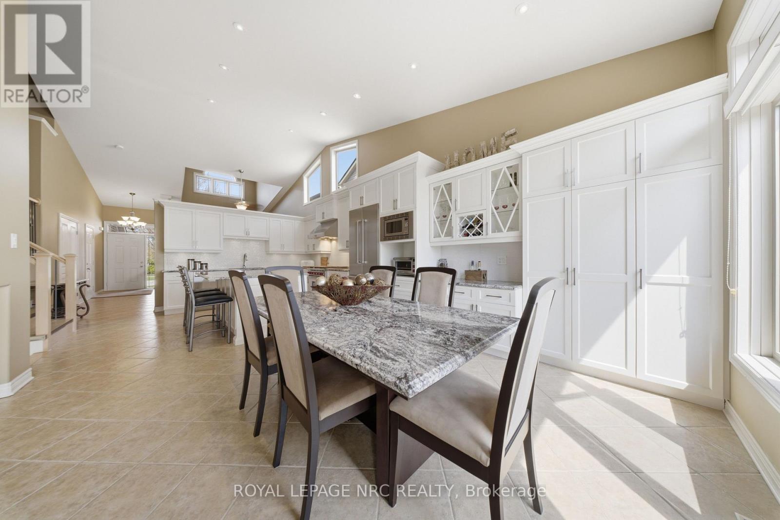 8684 Mcgarry Drive, Niagara Falls, Ontario  L2H 3N7 - Photo 8 - X13055442