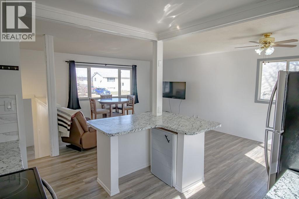 238 E 4th Avenue, Fort St. James, British Columbia  V0J 1P0 - Photo 9 - R3116868