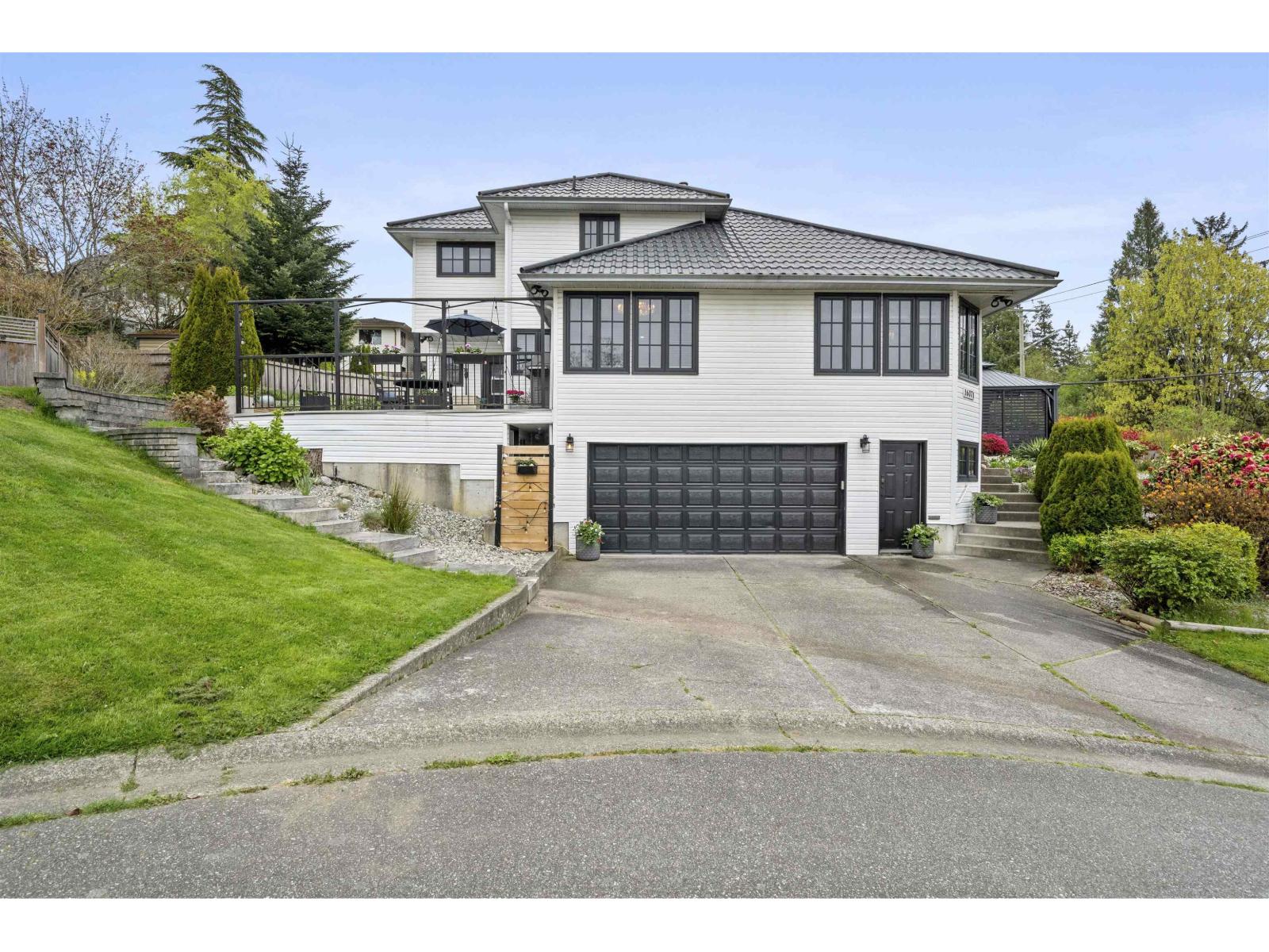 16071 8 Avenue, Surrey, British Columbia  V4A 1A1 - Photo 3 - R3115438