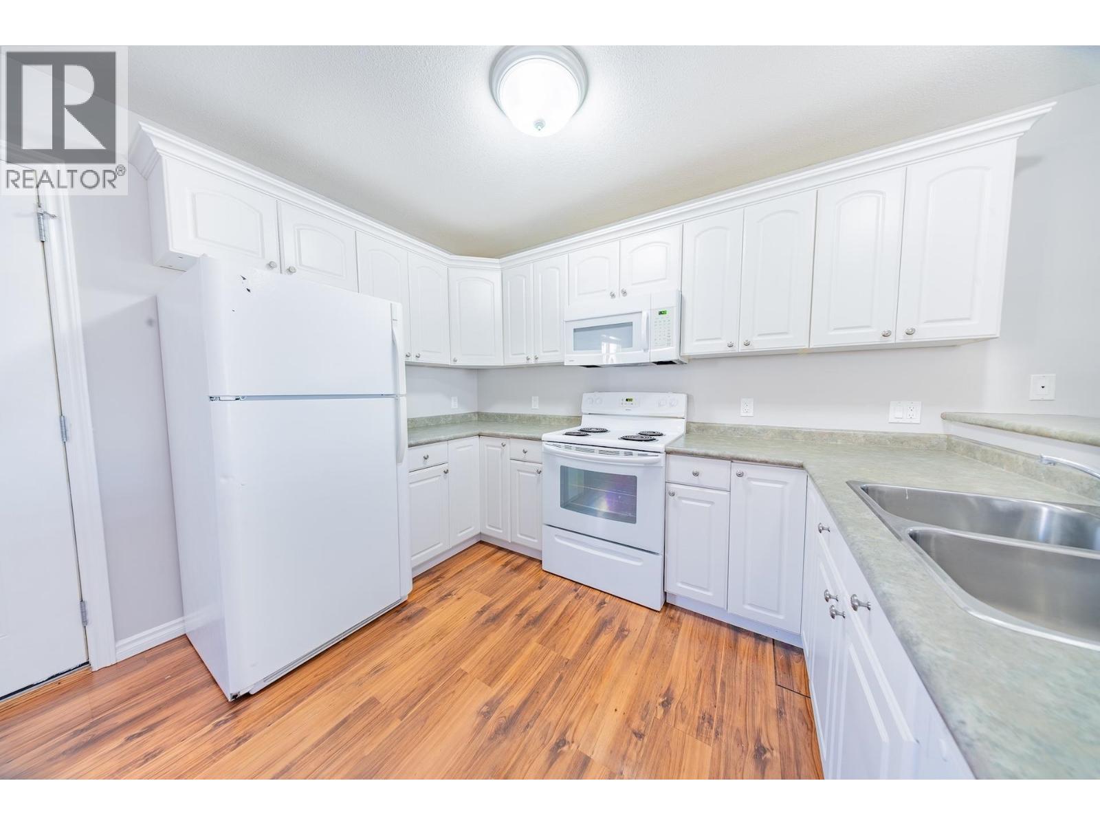 10209 103 Avenue, Fort St. John, British Columbia  V1J 2H7 - Photo 11 - R3116915