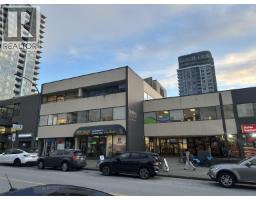 301 123 E 15TH STREET, North Vancouver, British Columbia
