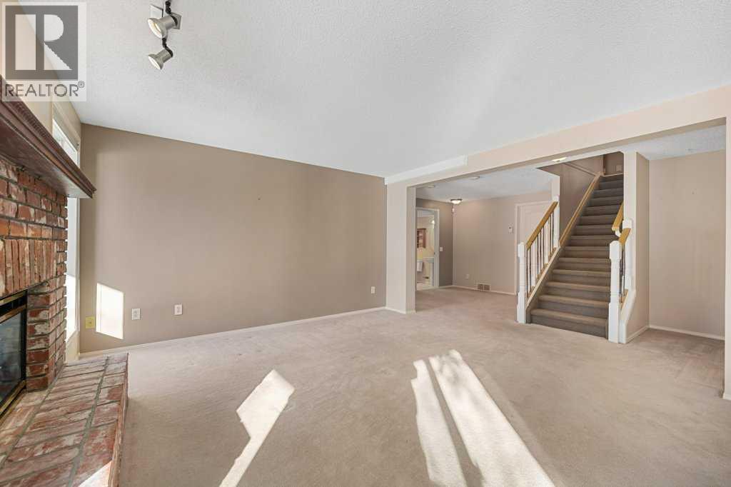 30 Douglasbank Gardens SE, Calgary, Alberta  T2Z 2C9 - Photo 35 - A2291894