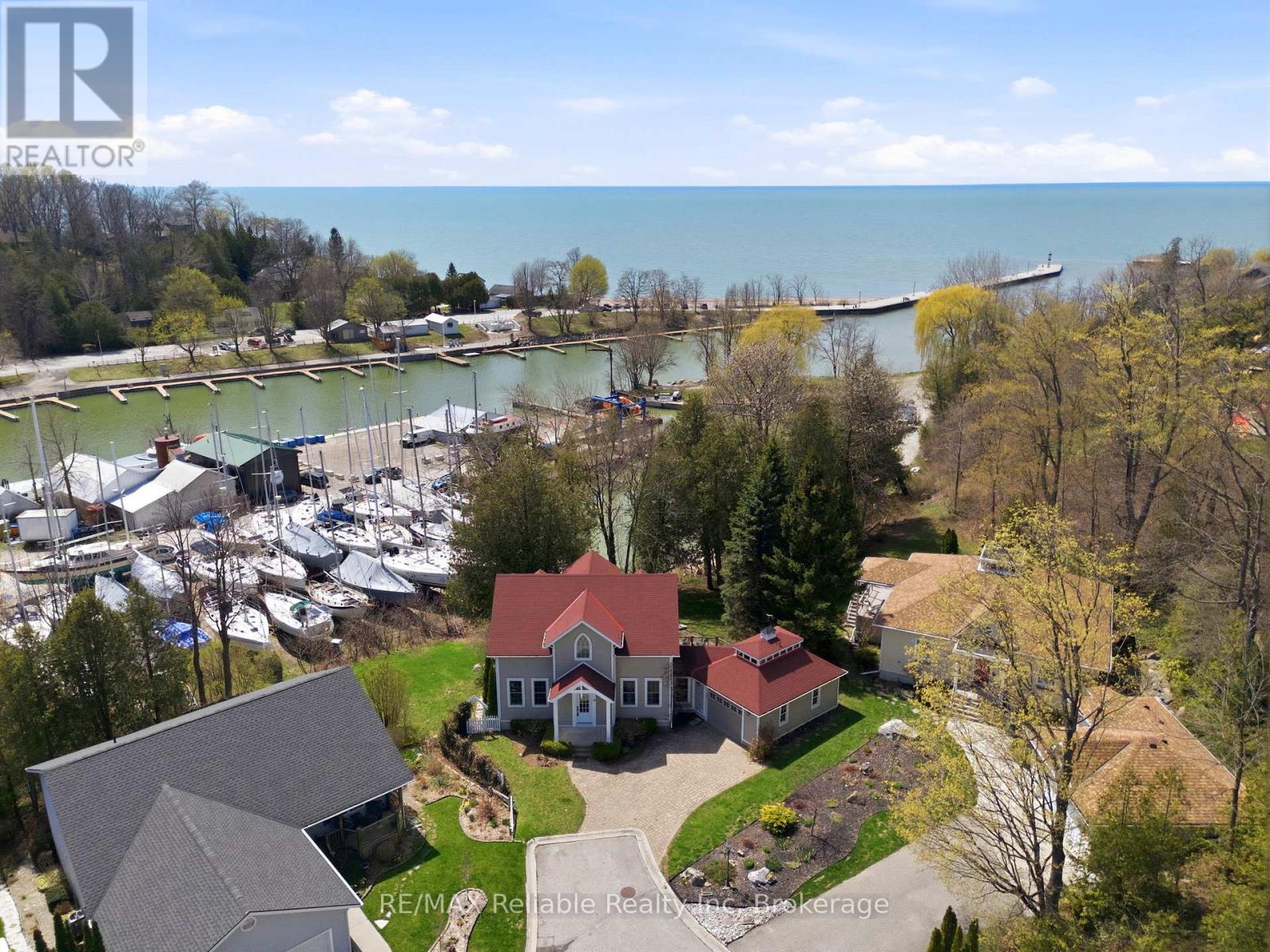 10 Hidden Valley Lane, Bluewater, Ontario  N0M 1G0 - Photo 2 - X13055454