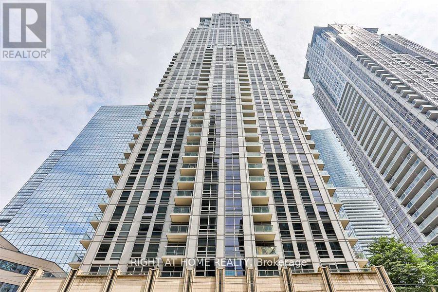 2111 - 763 BAY STREET, Toronto, Ontario