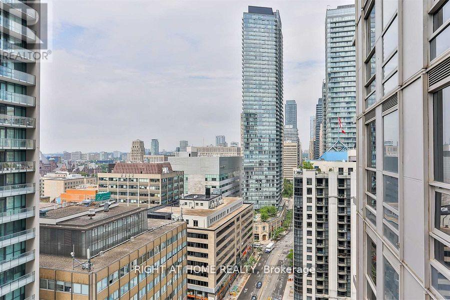 2111 - 763 Bay Street, Toronto, Ontario  M5G 2R3 - Photo 2 - C13055400