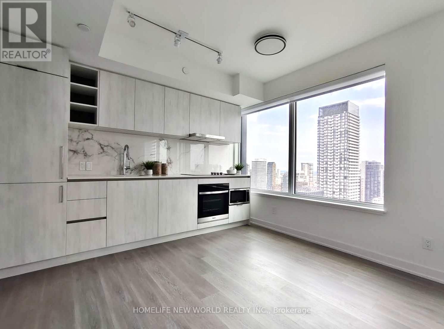 3915 - 8 Wellesley Street W, Toronto, Ontario  M4Y 0J5 - Photo 3 - C13055408