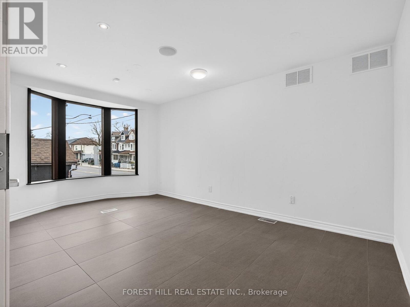 1111 College Street, Toronto, Ontario  M6H 1B4 - Photo 14 - C13055412