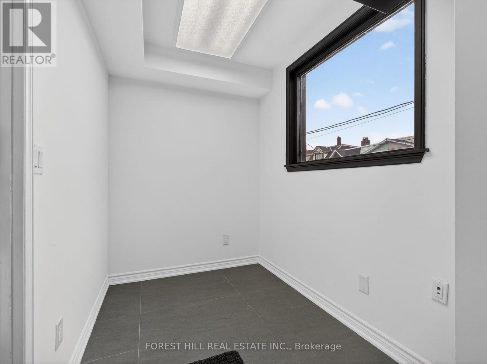 1111 College Street, Toronto, Ontario  M6H 1B4 - Photo 17 - C13055412