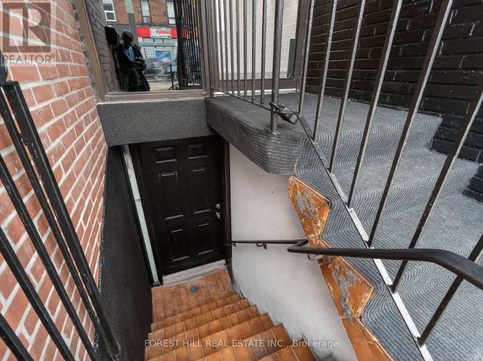 1111 College Street, Toronto, Ontario  M6H 1B4 - Photo 39 - C13055412