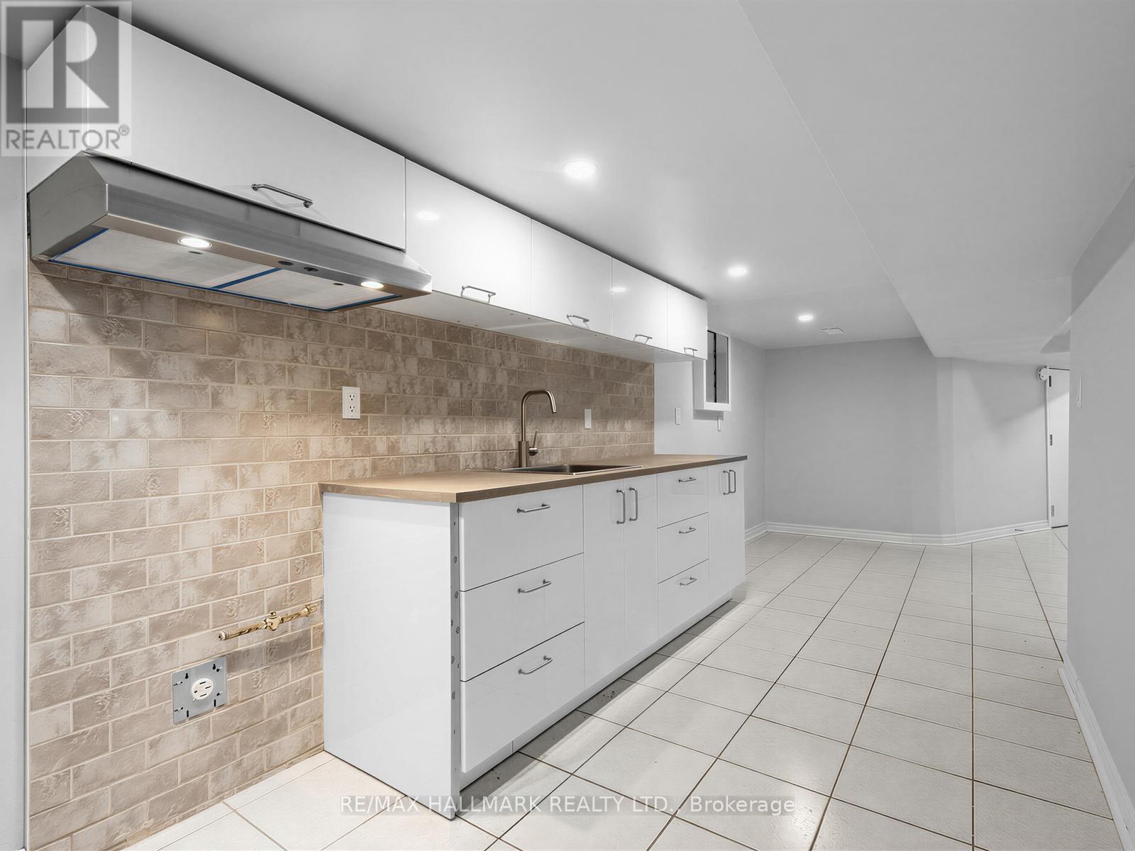 141 Palmerston Avenue, Toronto, Ontario  M6J 2J2 - Photo 18 - C13055446