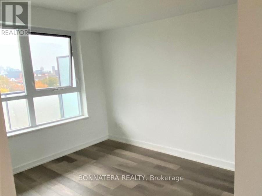 701 - 181 Huron Street, Toronto, Ontario  M5T 2B6 - Photo 11 - C13055482