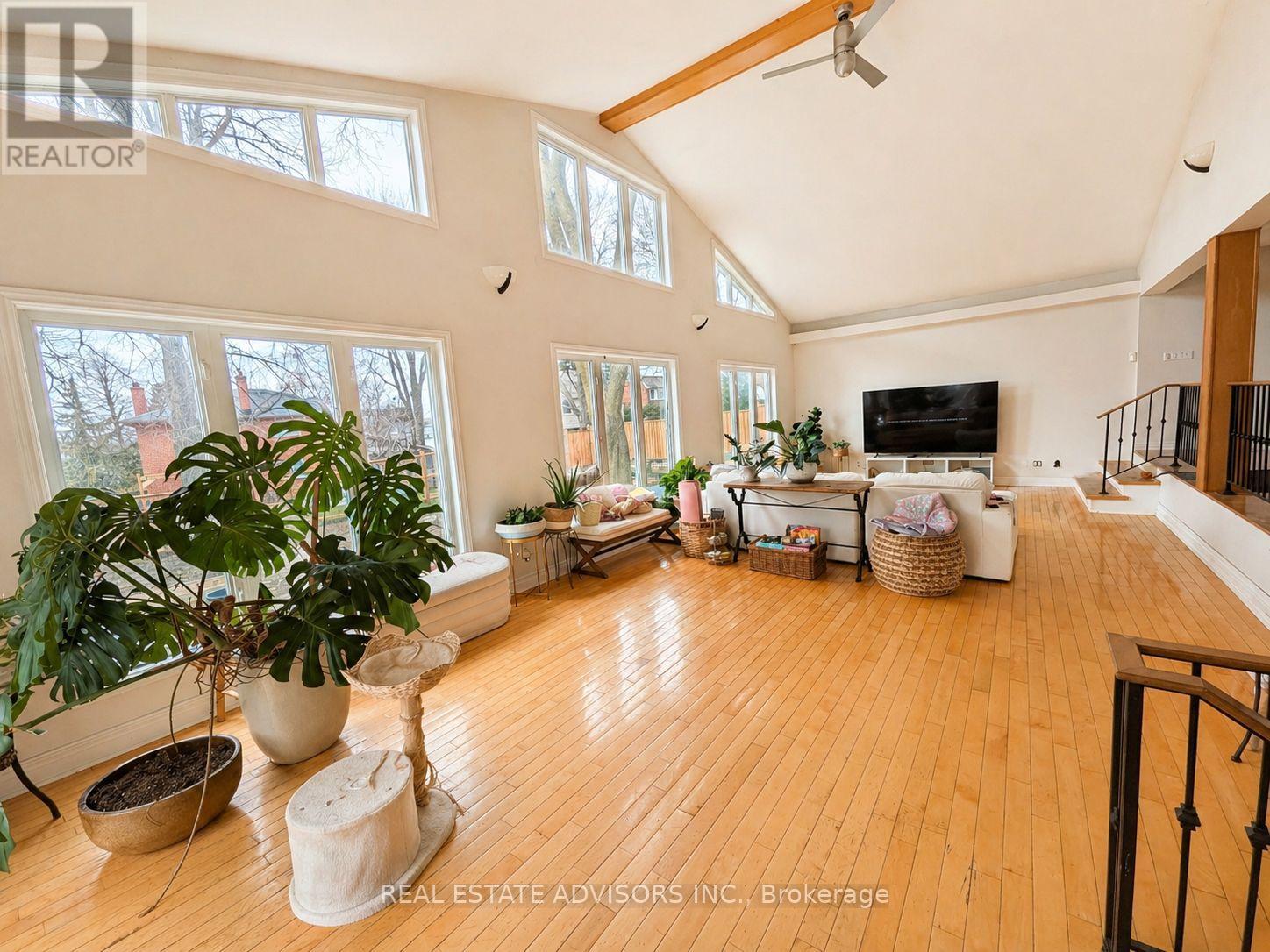 1 Lakehill Crescent, Toronto, Ontario  M1M 1E5 - Photo 10 - E13055450