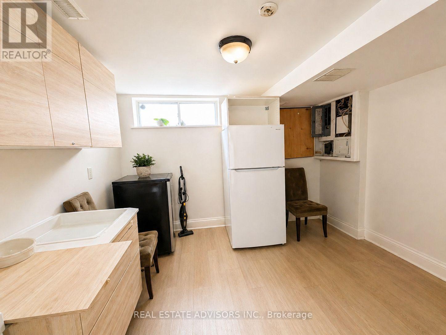 1 Lakehill Crescent, Toronto, Ontario  M1M 1E5 - Photo 14 - E13055450