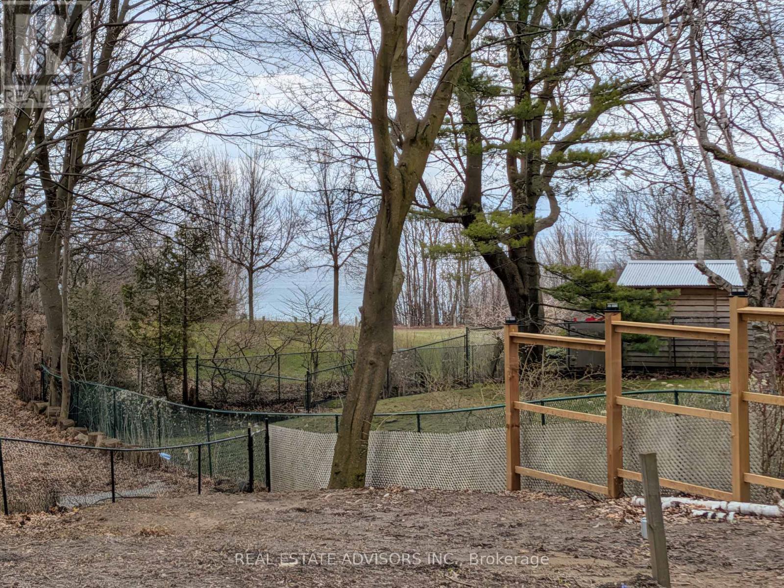 1 Lakehill Crescent, Toronto, Ontario  M1M 1E5 - Photo 17 - E13055450