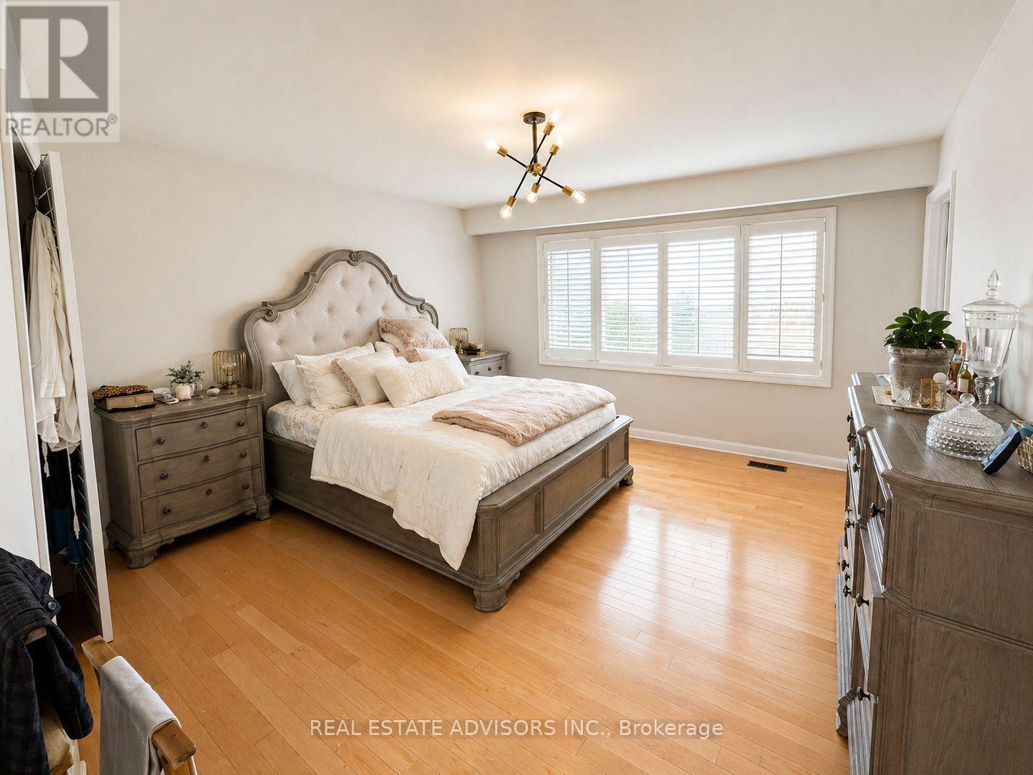 1 Lakehill Crescent, Toronto, Ontario  M1M 1E5 - Photo 6 - E13055450