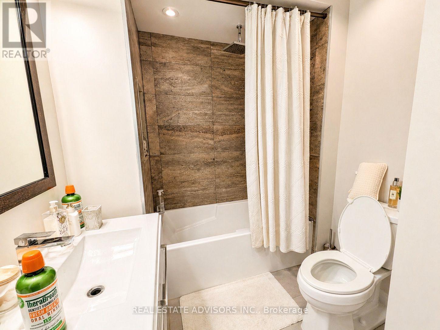 1 Lakehill Crescent, Toronto, Ontario  M1M 1E5 - Photo 7 - E13055450