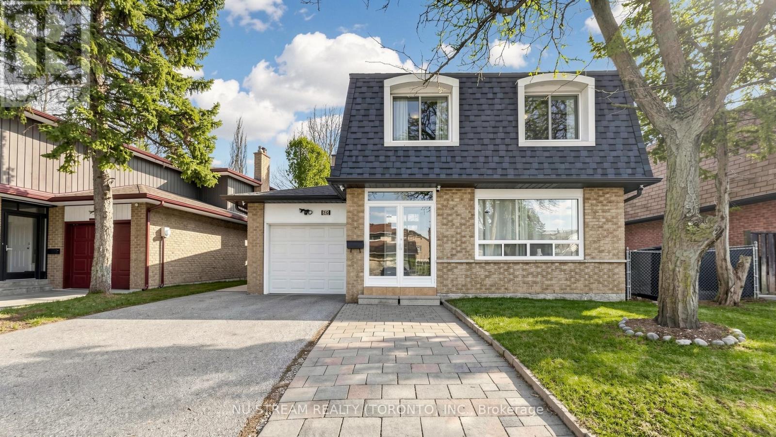 26 ALEXMUIR BOULEVARD, Toronto, Ontario