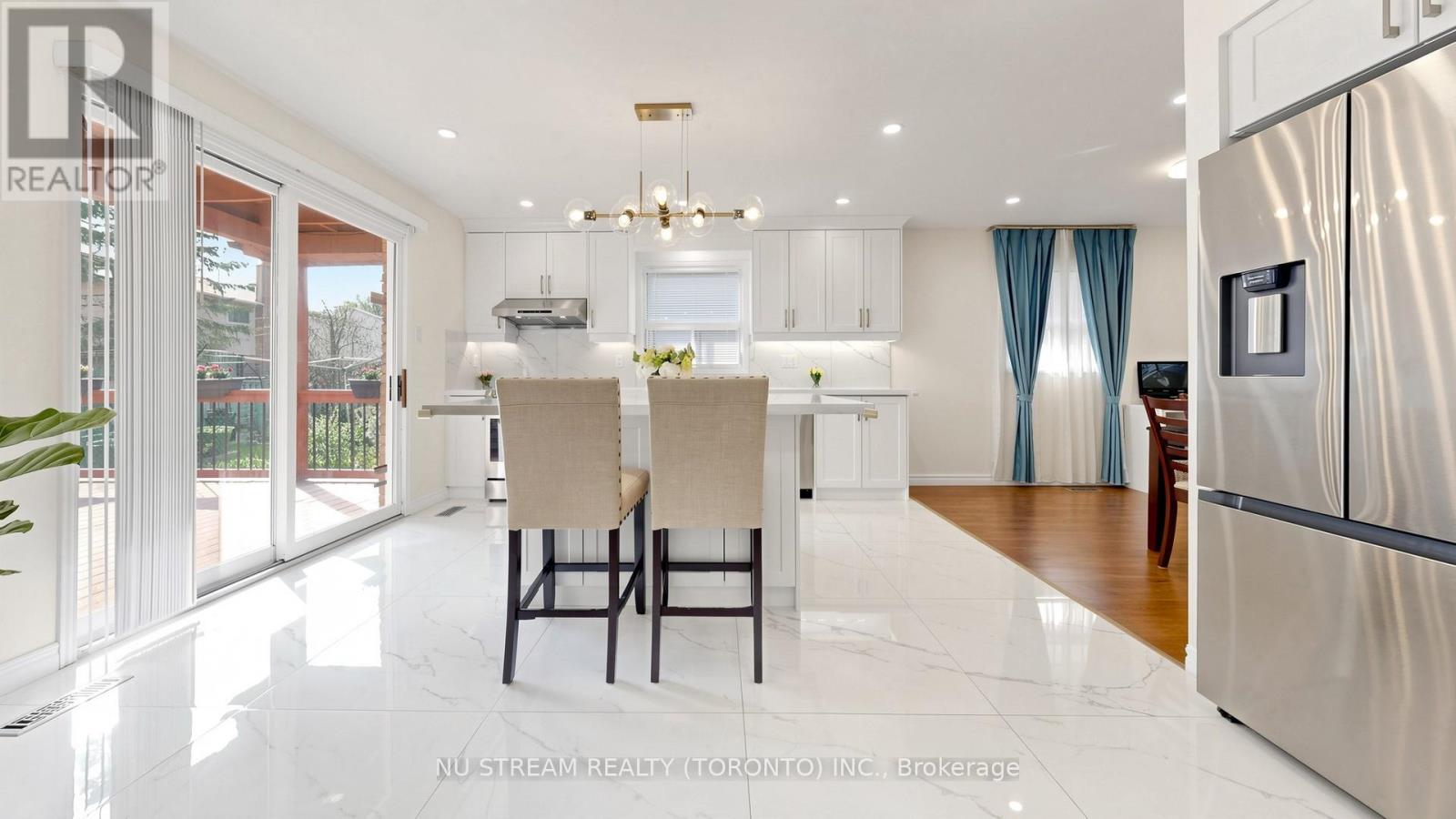 26 Alexmuir Boulevard, Toronto, Ontario  M1V 1H1 - Photo 10 - E13055480