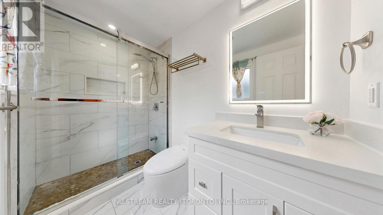 26 Alexmuir Boulevard, Toronto, Ontario  M1V 1H1 - Photo 22 - E13055480