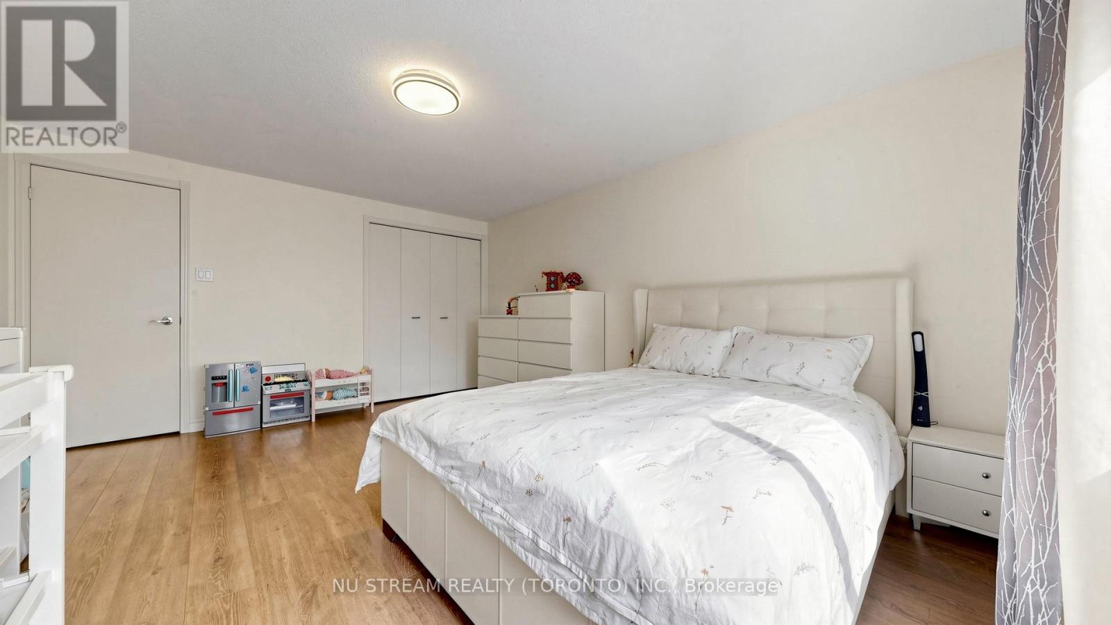 26 Alexmuir Boulevard, Toronto, Ontario  M1V 1H1 - Photo 26 - E13055480