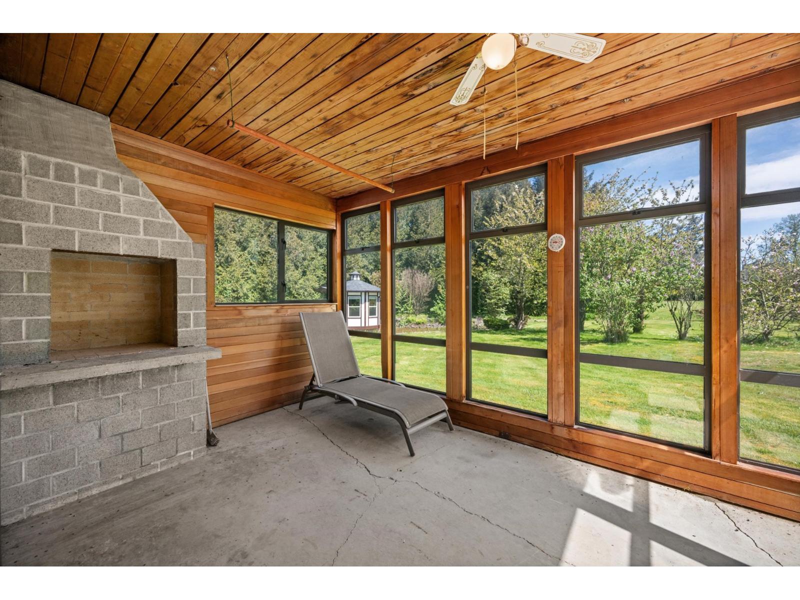 25474 60 Avenue, Langley, British Columbia  V4W 1H1 - Photo 15 - R3117095