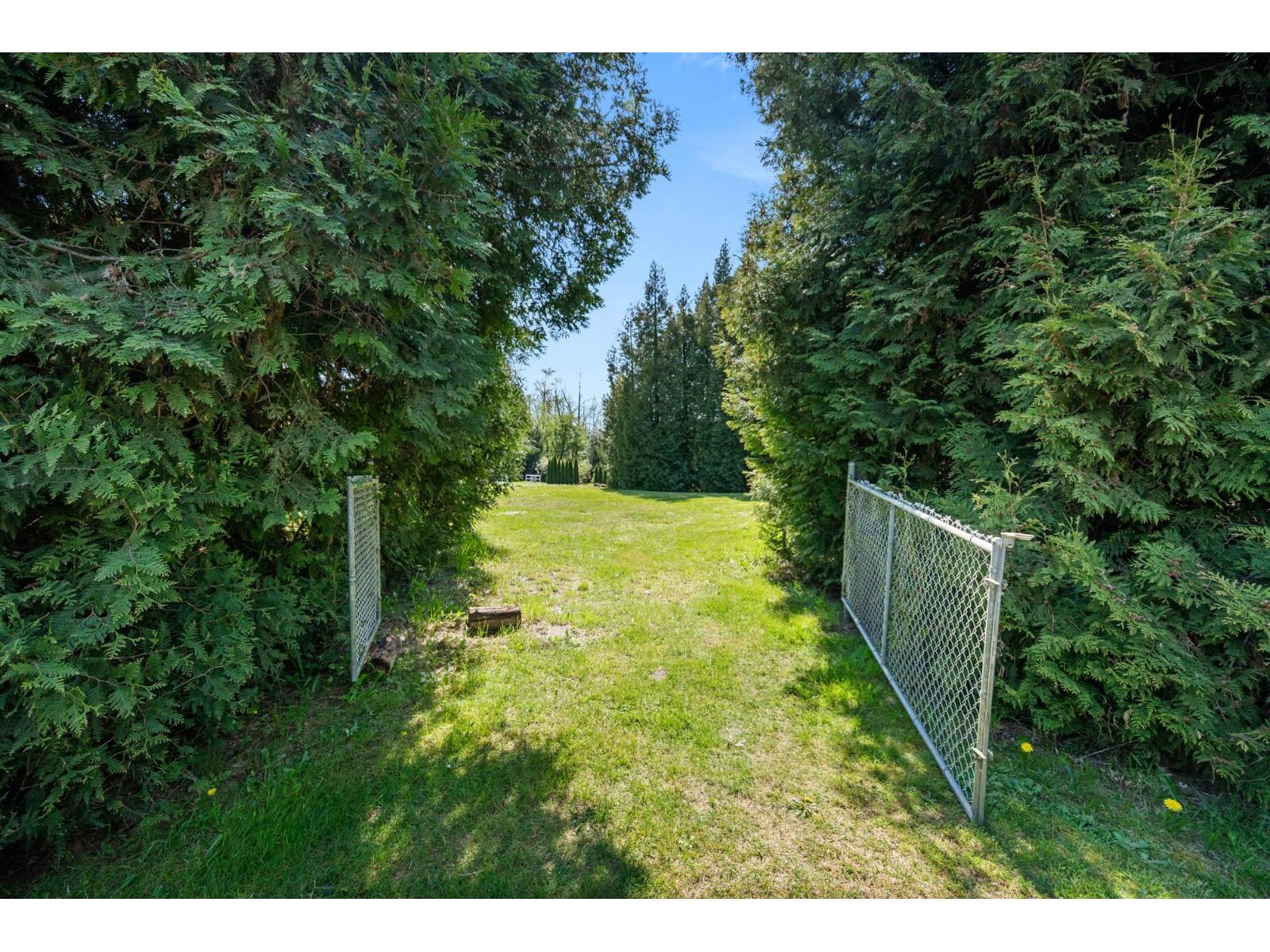 25474 60 Avenue, Langley, British Columbia  V4W 1H1 - Photo 36 - R3117095