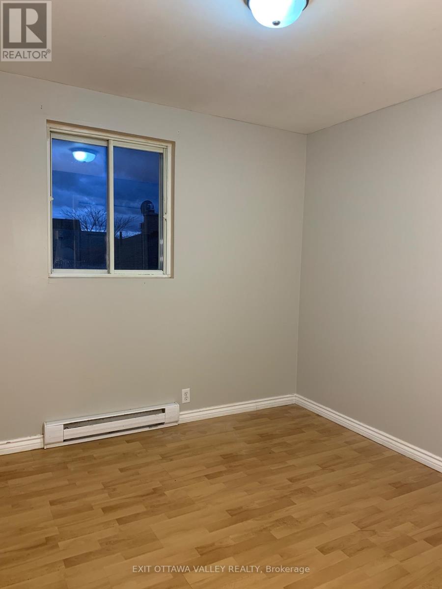 80 Hunter Street, Pembroke, Ontario  K8A 2N5 - Photo 40 - X12791486