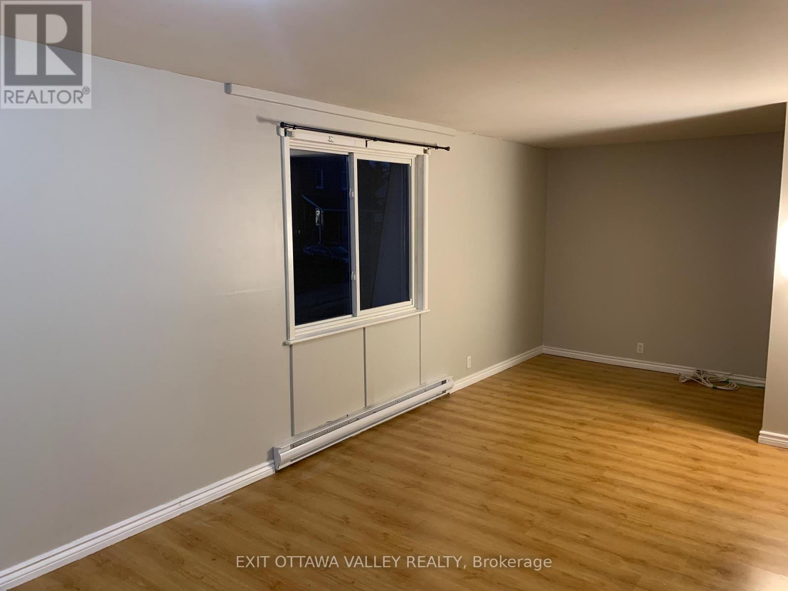 80 Hunter Street, Pembroke, Ontario  K8A 2N5 - Photo 42 - X12791486