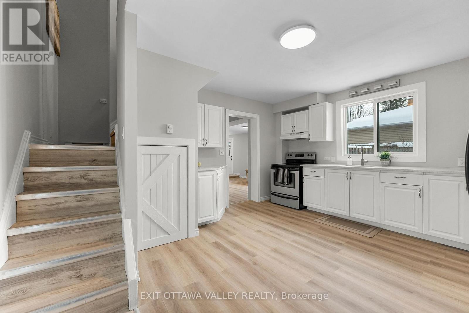 80 Hunter Street, Pembroke, Ontario  K8A 2N5 - Photo 5 - X12791486