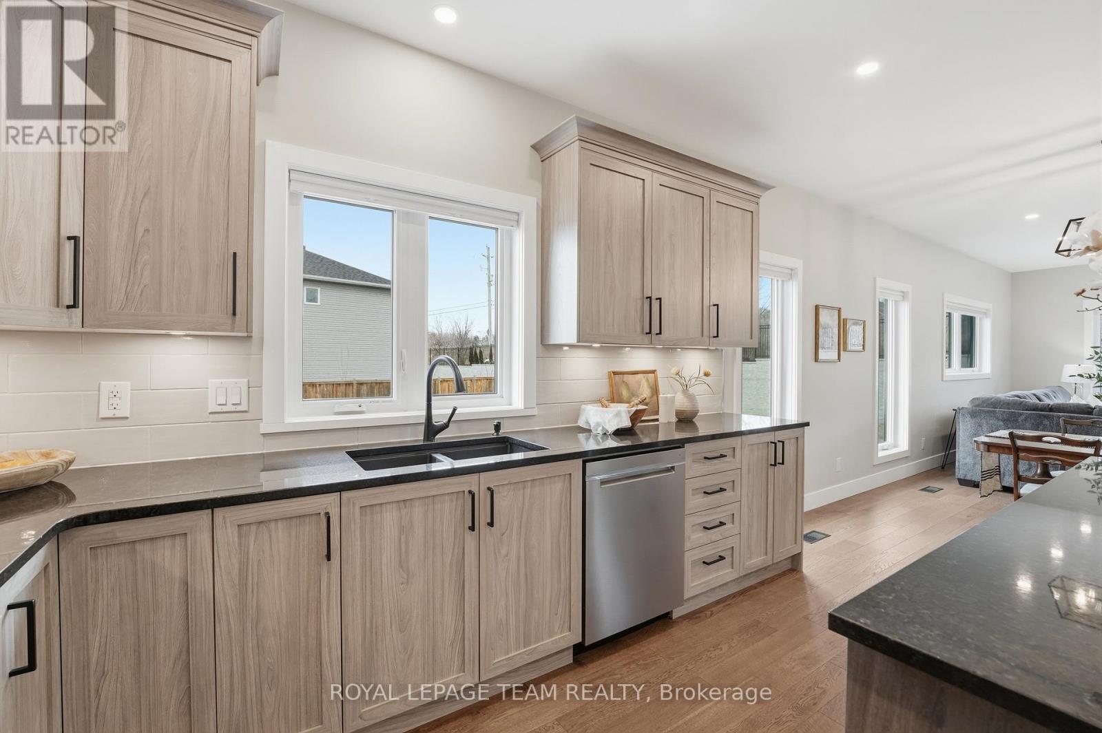 757 Meadowridge Circle, Ottawa, Ontario  K0A 1L0 - Photo 15 - X12952686