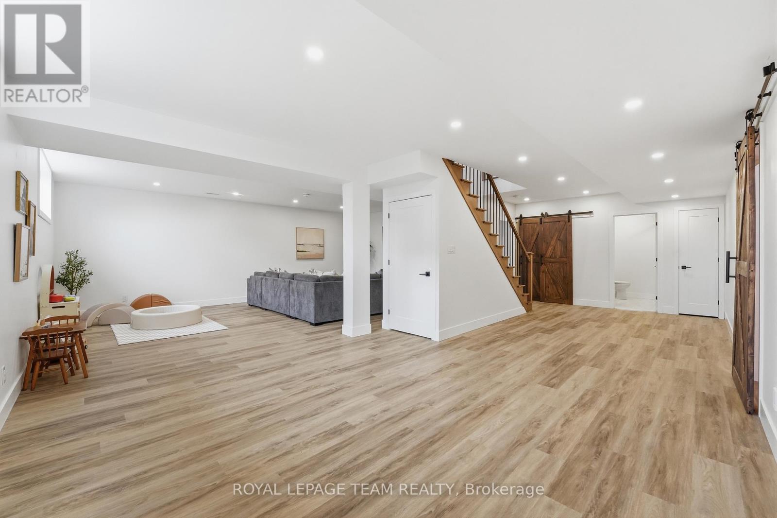 757 Meadowridge Circle, Ottawa, Ontario  K0A 1L0 - Photo 39 - X12952686