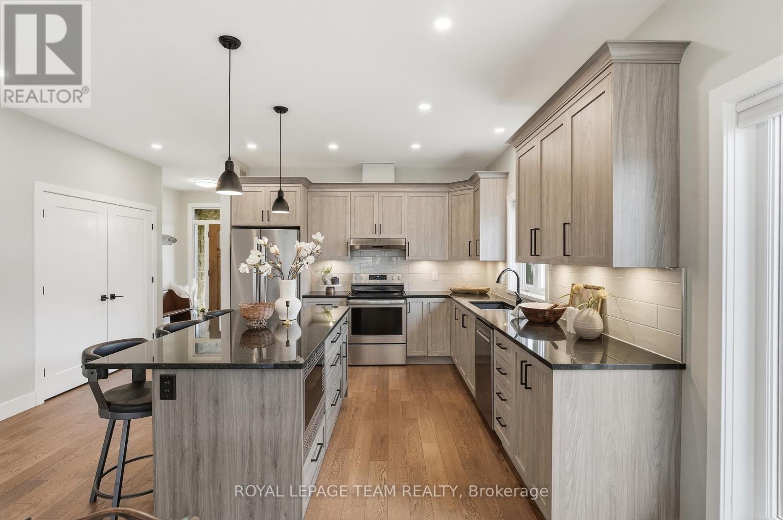 757 Meadowridge Circle, Ottawa, Ontario  K0A 1L0 - Photo 8 - X12952686