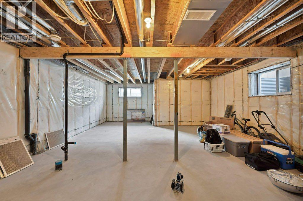 93 Saddlestone Place NE, Calgary, Alberta  T3J 0Z6 - Photo 32 - A2283532