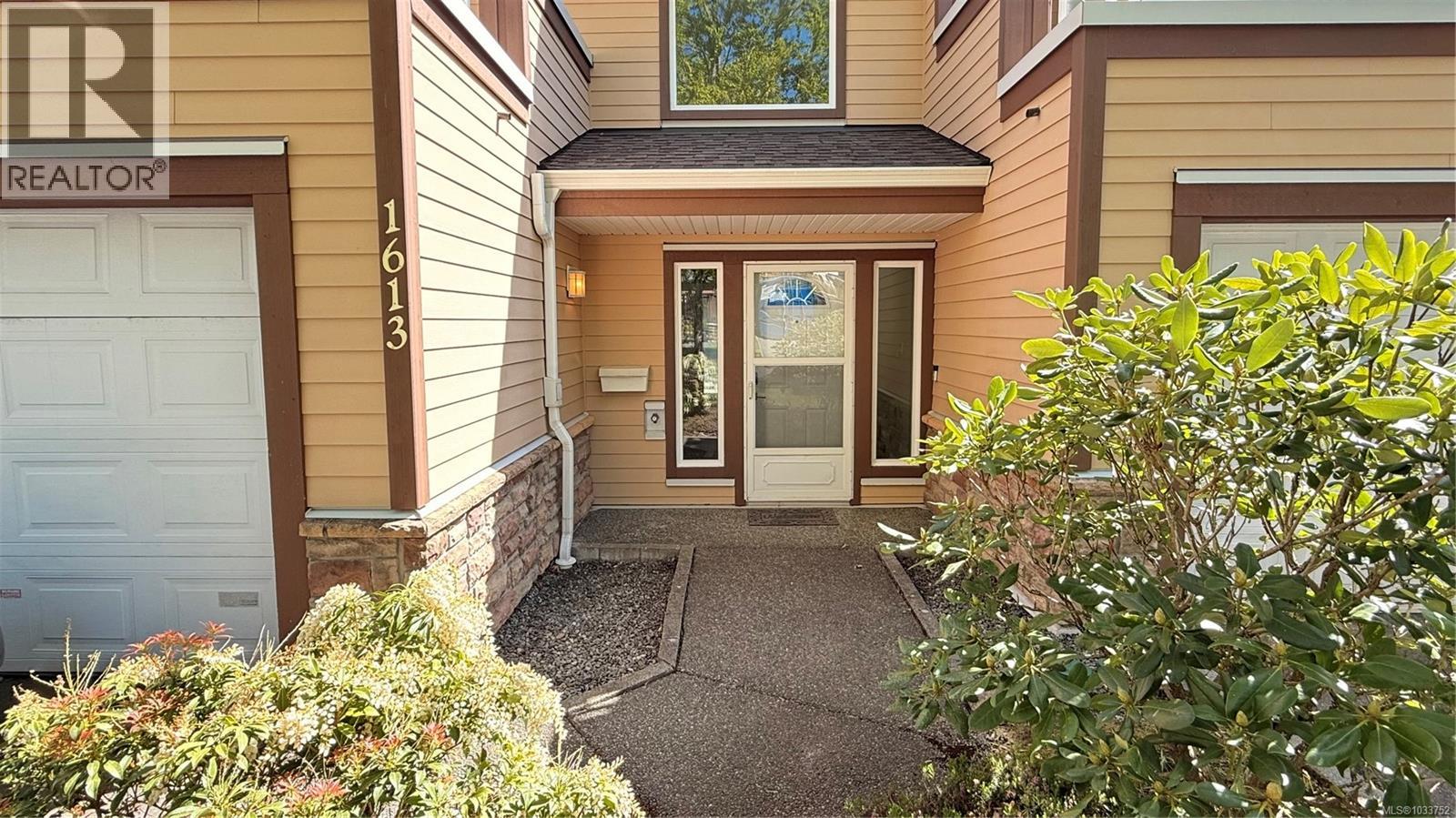 1613 Creekside Dr, Nanaimo, British Columbia  V9S 5V8 - Photo 3 - 1033752