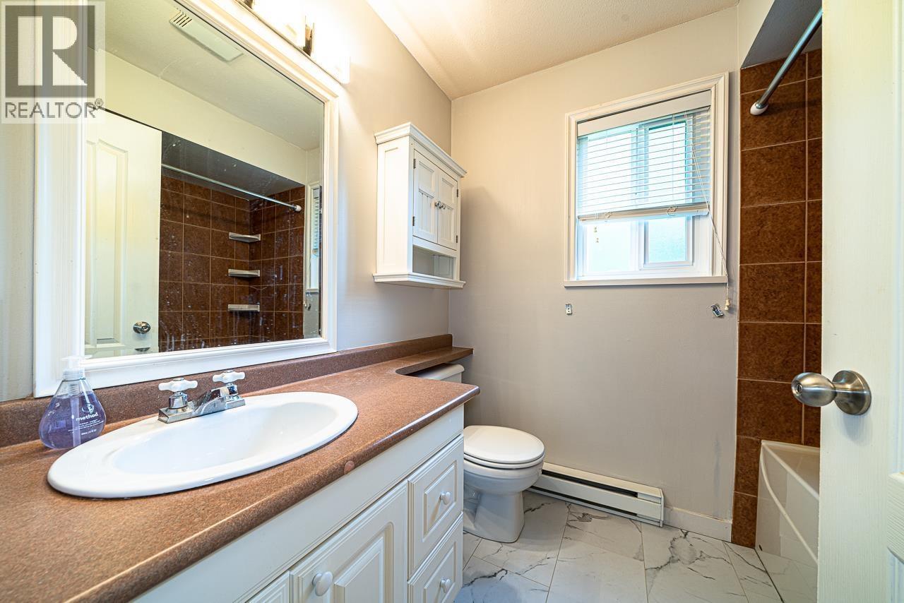 12208 Mctavish Place, Maple Ridge, British Columbia  V2X 8L8 - Photo 13 - R3116672