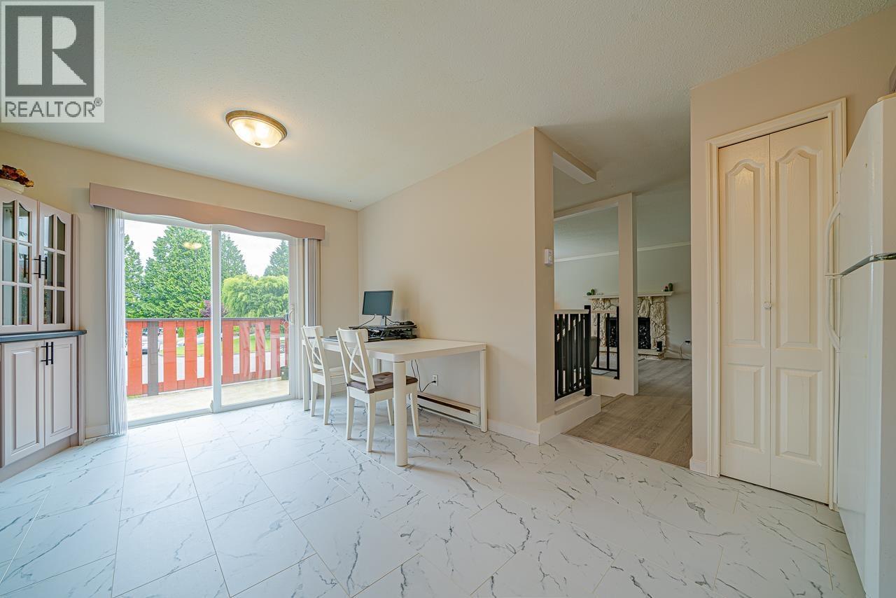 12208 Mctavish Place, Maple Ridge, British Columbia  V2X 8L8 - Photo 9 - R3116672