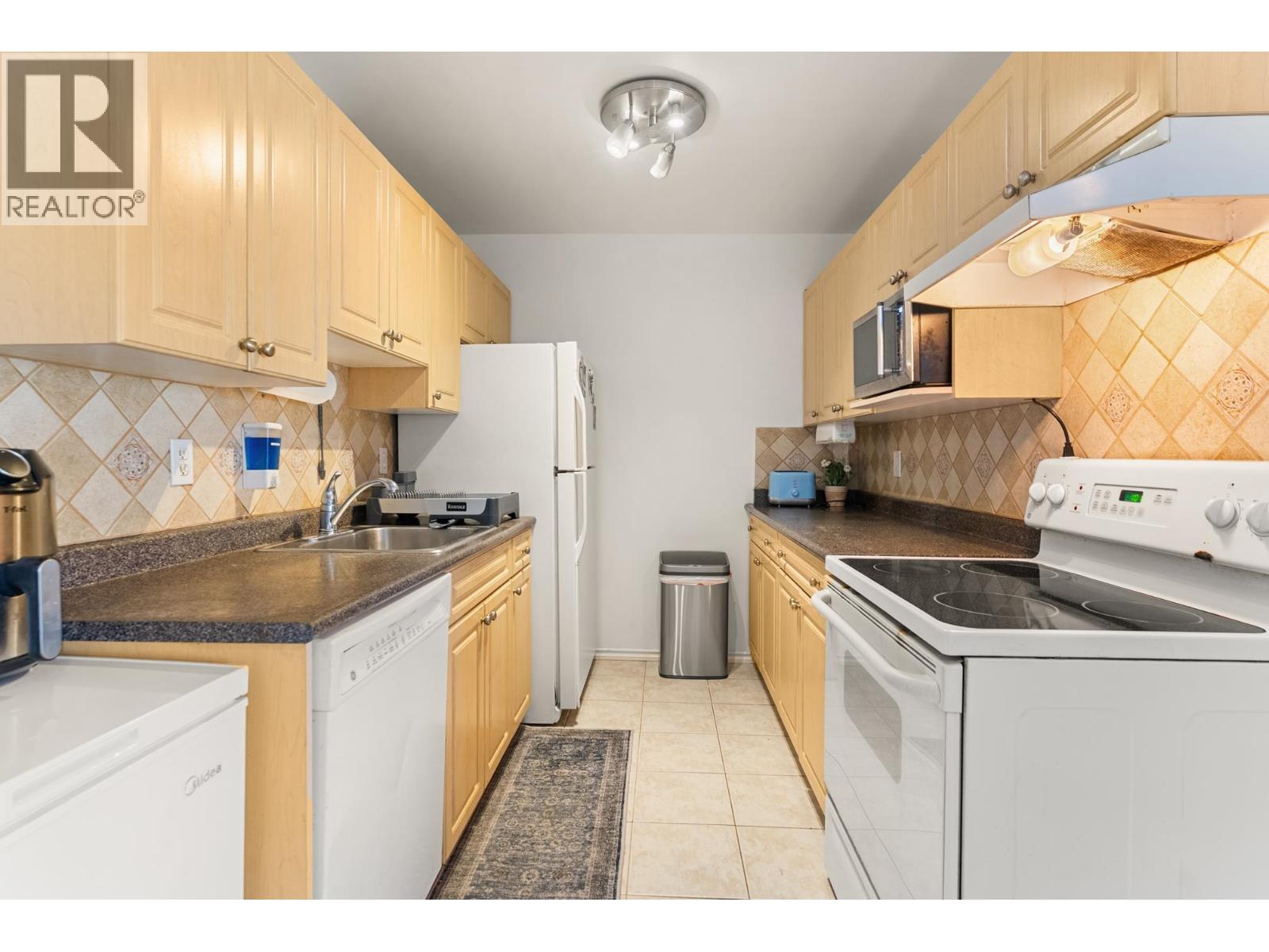 306 7240 Lindsay Road, Richmond, British Columbia  V7C 3M6 - Photo 8 - R3116734