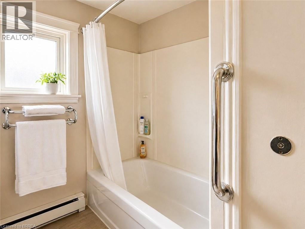 260 Murray Street, Brantford, Ontario  N3S 5S5 - Photo 9 - 40823008