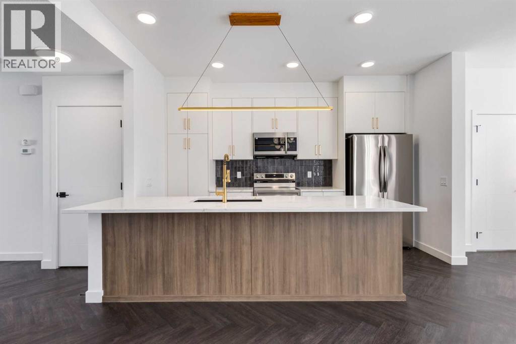 7126 Rangeview Avenue SE, Calgary, Alberta