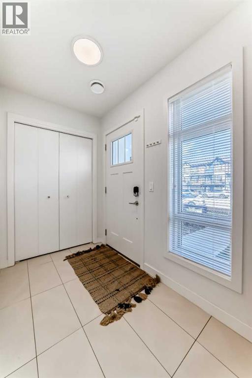 871 Belmont Drive Sw, Calgary, Alberta  T2X 4P2 - Photo 7 - A2306048